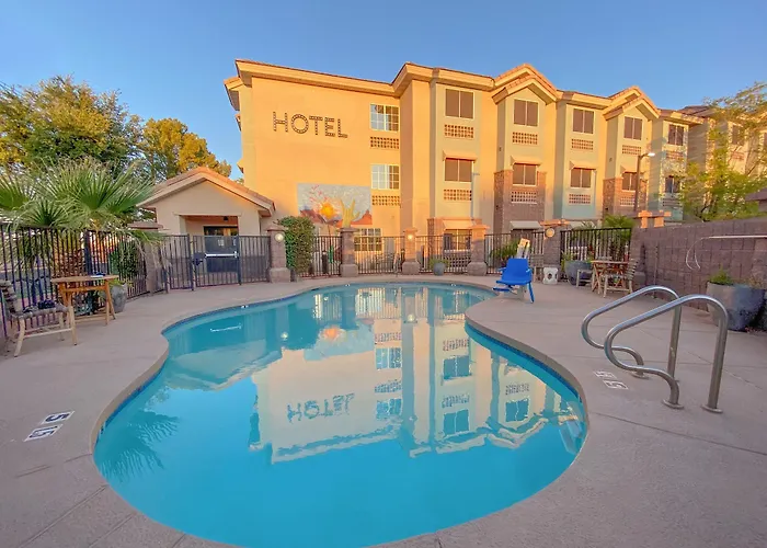 La Quinta & By Wyndham University, Phoenix Hotel