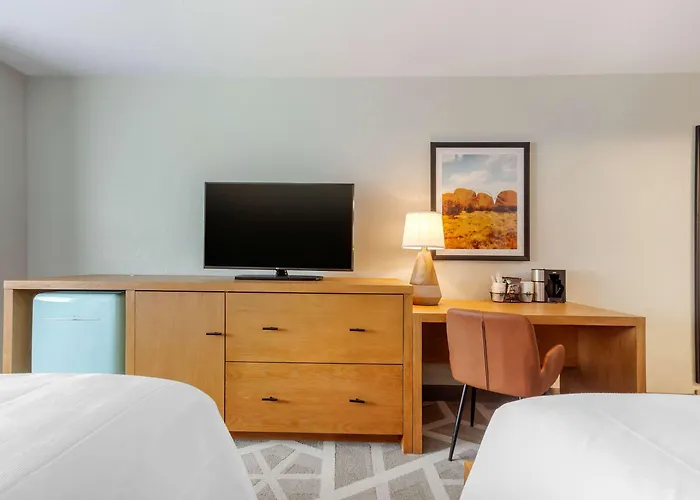 La Quinta & By Wyndham University, Phoenix Hotel 2*