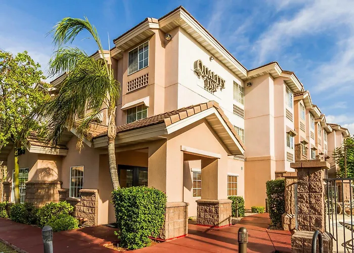 La Quinta & By Wyndham University, Phoenix Hotel 2*