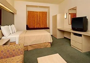 La Quinta & By Wyndham University, Phoenix 2*